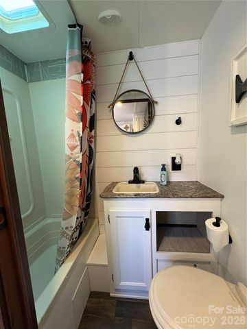 148 Marina Drive, New London, NC 28127