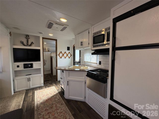 148 Marina Drive, New London, NC 28127