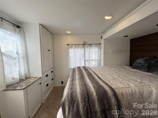 148 Marina Drive, New London, NC 28127