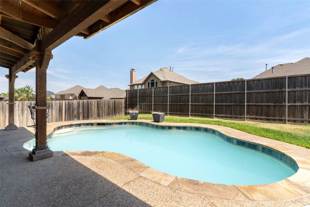 6810 Indian Meadow Court, Sachse, TX 75048