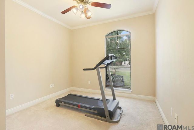 14161 Twelve Oaks Dr, Walker, LA 70785