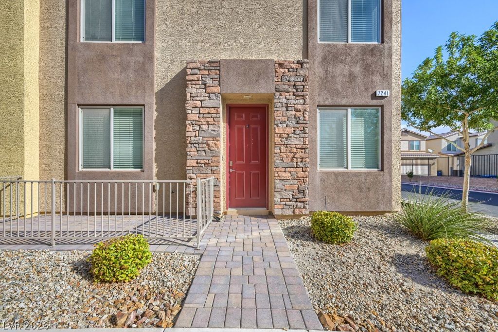 7241 Glistening Star Street, North Las Vegas, NV 89084 — photo 3