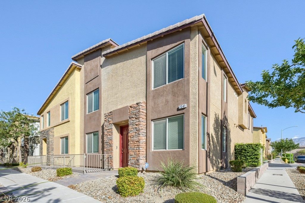 7241 Glistening Star Street, North Las Vegas, NV 89084 — photo 4