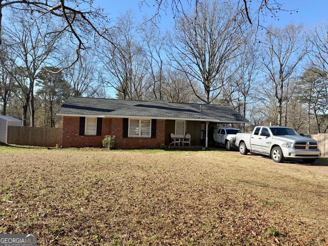 2009 Euclid Street, Statham, GA 30666