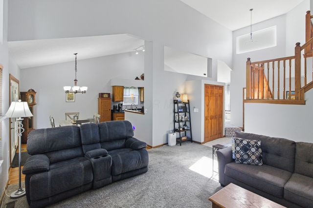 1955 Royal Oak Drive, Lewis Center, OH 43035