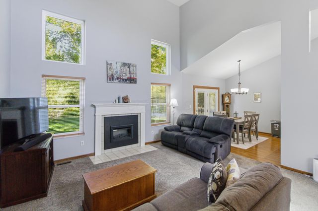 1955 Royal Oak Drive, Lewis Center, OH 43035