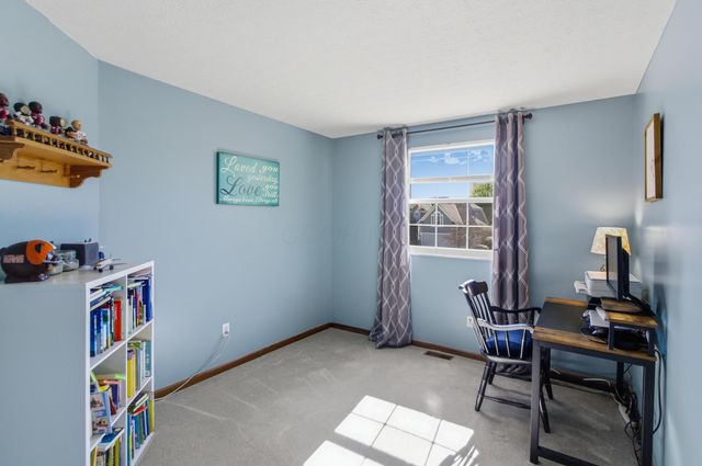 1955 Royal Oak Drive, Lewis Center, OH 43035