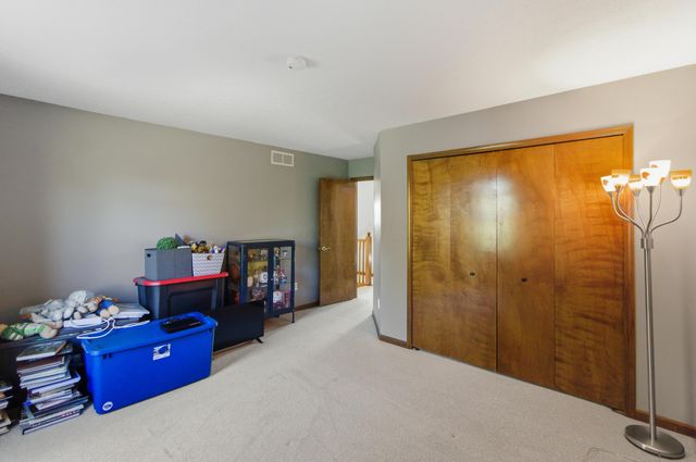 1955 Royal Oak Drive, Lewis Center, OH 43035