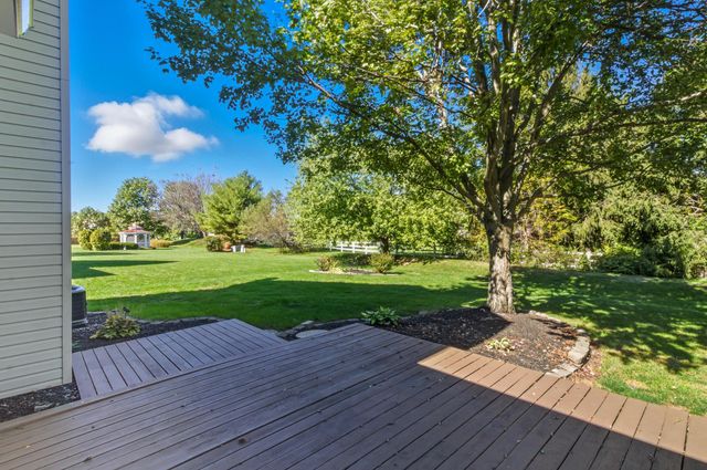 1955 Royal Oak Drive, Lewis Center, OH 43035