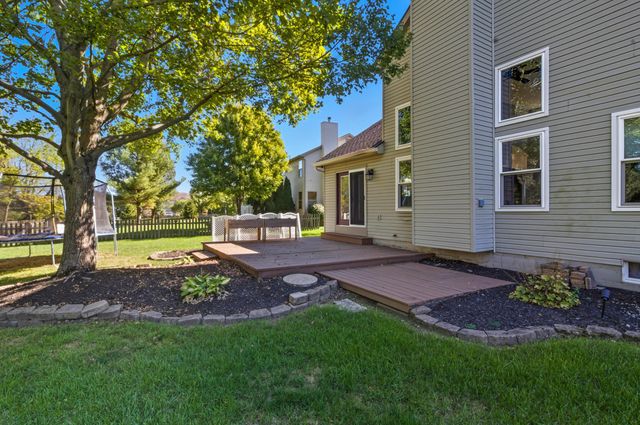 1955 Royal Oak Drive, Lewis Center, OH 43035