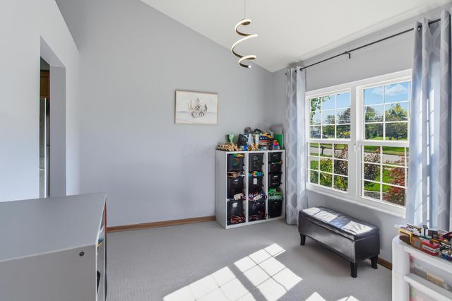 1955 Royal Oak Drive, Lewis Center, OH 43035