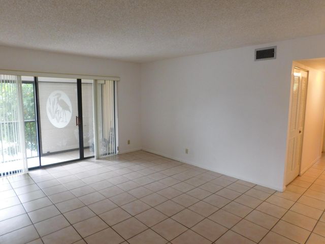 627 Sea Pine Way A2, Greenacres, FL 33415