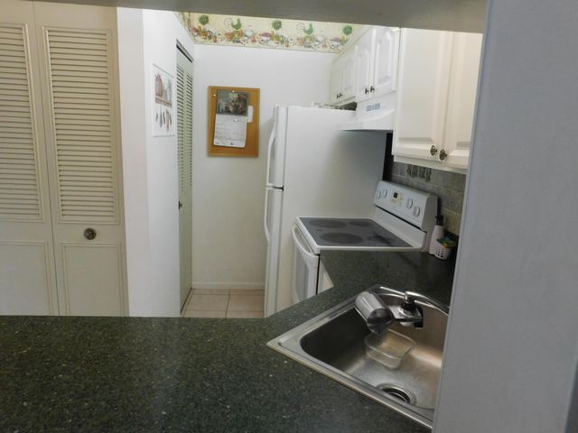 627 Sea Pine Way A2, Greenacres, FL 33415