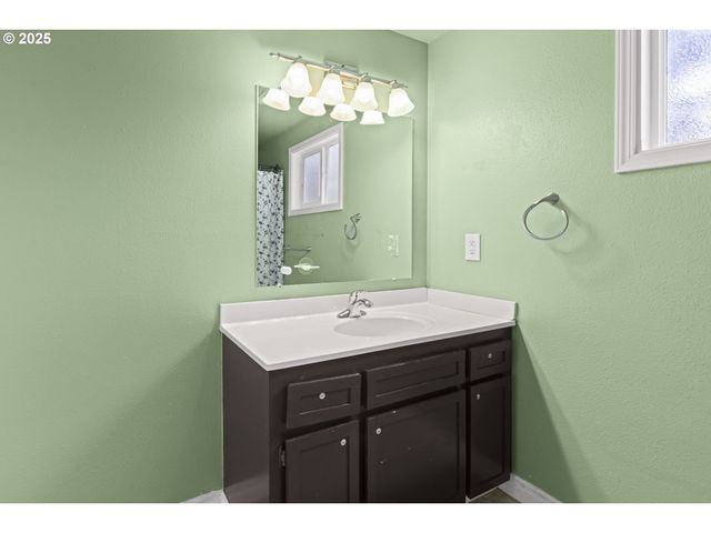 19230 Sw PROSPECT Pl, Beaverton, OR 97078