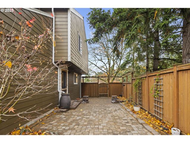 19230 Sw PROSPECT Pl, Beaverton, OR 97078