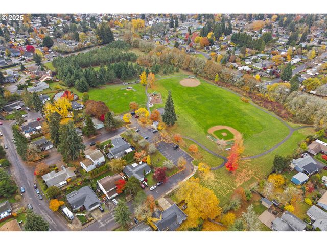 19230 Sw PROSPECT Pl, Beaverton, OR 97078