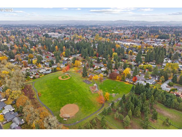 19230 Sw PROSPECT Pl, Beaverton, OR 97078