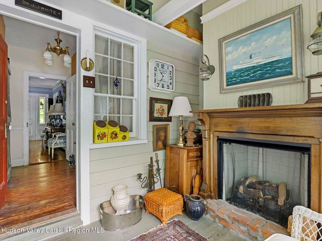 80 S Ohioville Road, New Paltz, NY 12561