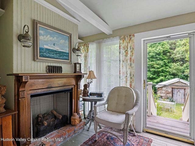80 S Ohioville Road, New Paltz, NY 12561