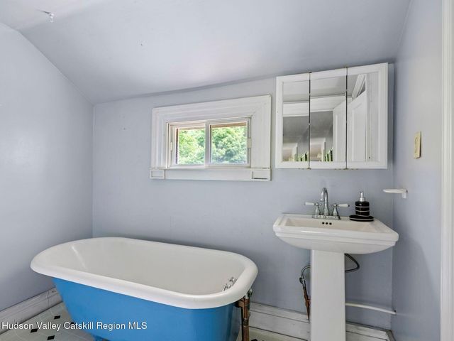 80 S Ohioville Road, New Paltz, NY 12561