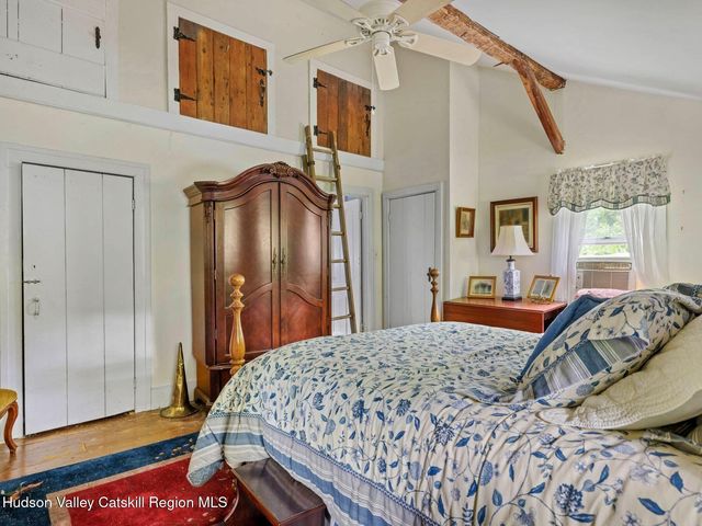80 S Ohioville Road, New Paltz, NY 12561