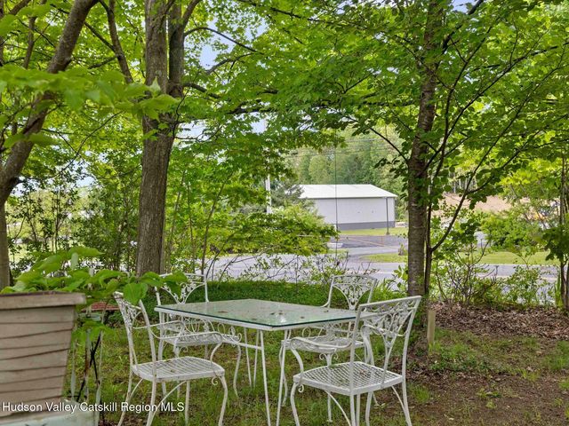 80 S Ohioville Road, New Paltz, NY 12561