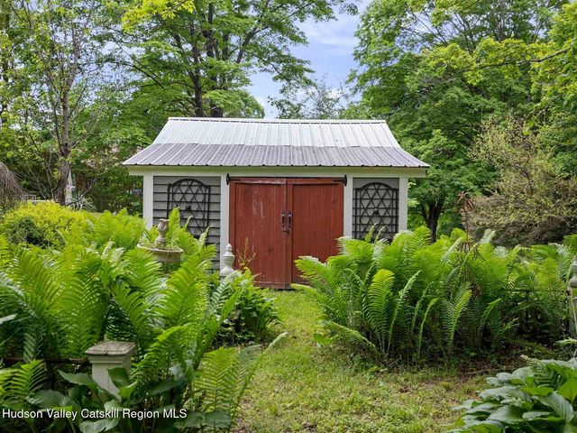 80 S Ohioville Road, New Paltz, NY 12561