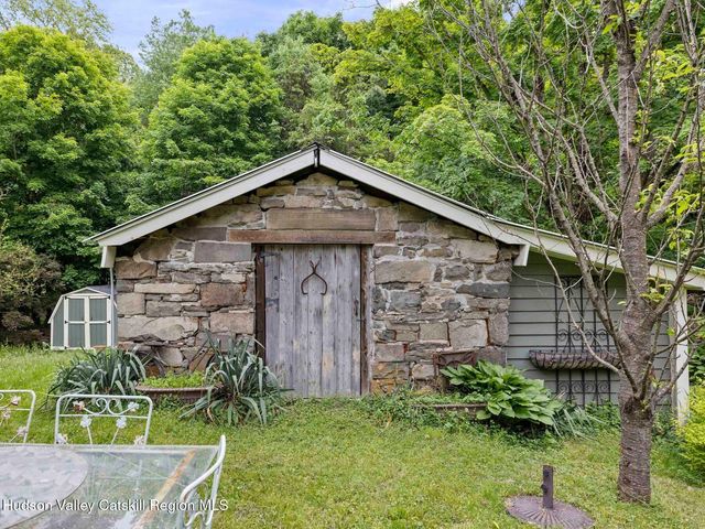 80 S Ohioville Road, New Paltz, NY 12561