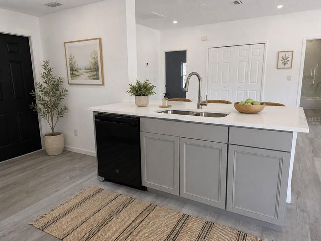 201 DR J A WILTSHIRE AVENUE W, Lake Wales, FL 33853