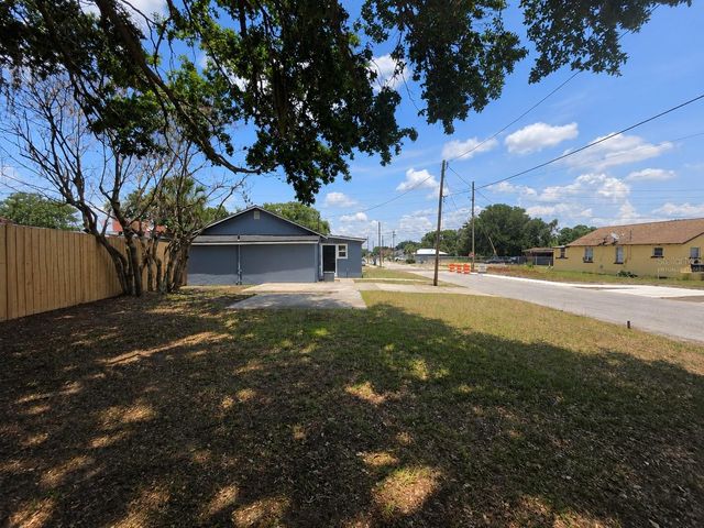 201 DR J A WILTSHIRE AVENUE W, Lake Wales, FL 33853