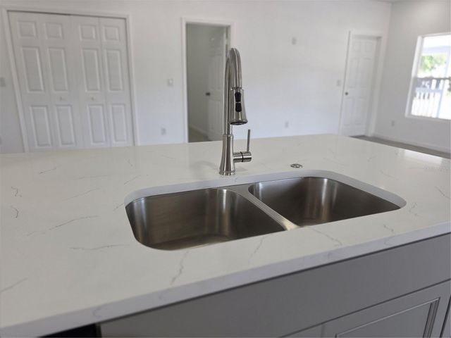201 DR J A WILTSHIRE AVENUE W, Lake Wales, FL 33853