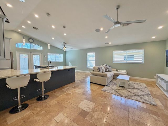 6883 Desert Inn Terrace, Lake Worth, FL 33463