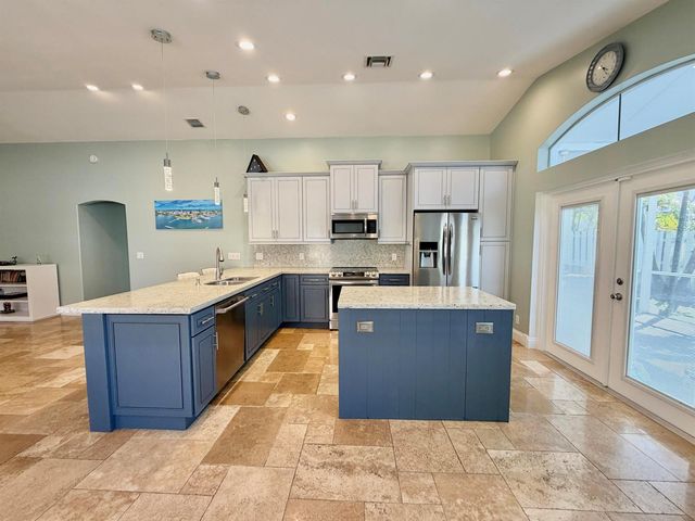 6883 Desert Inn Terrace, Lake Worth, FL 33463