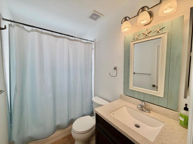 6883 Desert Inn Terrace, Lake Worth, FL 33463