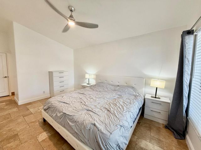 6883 Desert Inn Terrace, Lake Worth, FL 33463