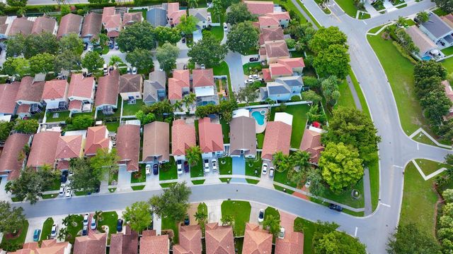 6883 Desert Inn Terrace, Lake Worth, FL 33463