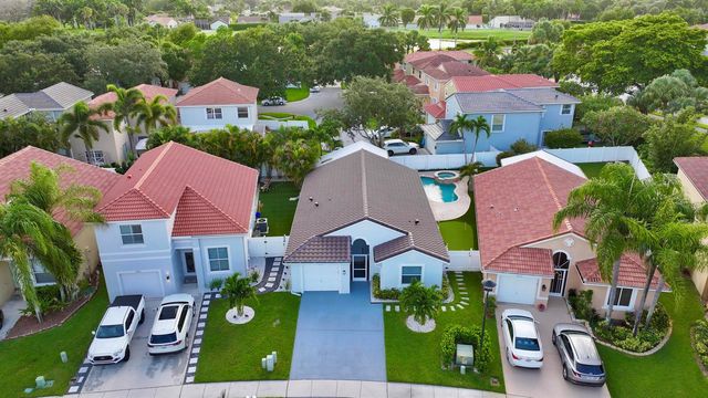 6883 Desert Inn Terrace, Lake Worth, FL 33463