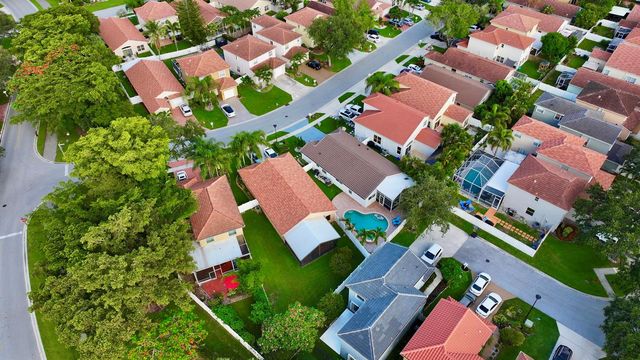 6883 Desert Inn Terrace, Lake Worth, FL 33463