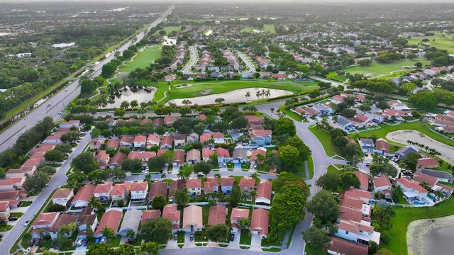 6883 Desert Inn Terrace, Lake Worth, FL 33463