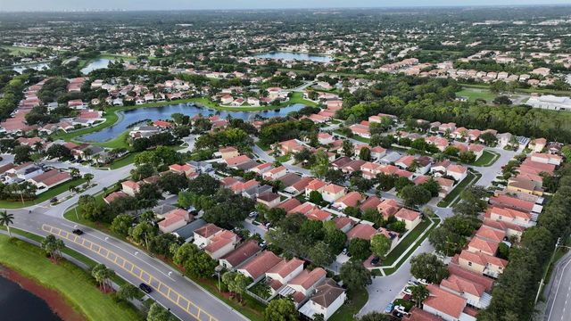 6883 Desert Inn Terrace, Lake Worth, FL 33463