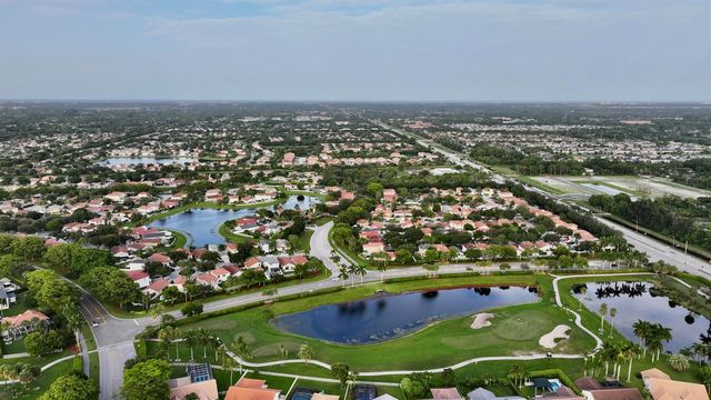 6883 Desert Inn Terrace, Lake Worth, FL 33463