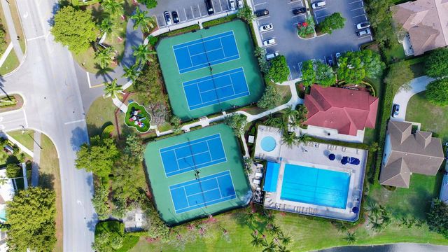 6883 Desert Inn Terrace, Lake Worth, FL 33463