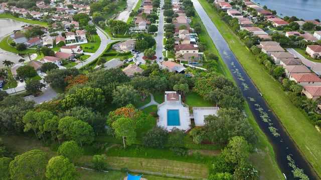 6883 Desert Inn Terrace, Lake Worth, FL 33463