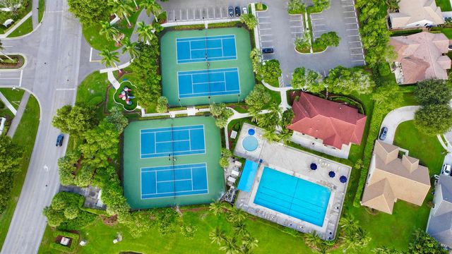 6883 Desert Inn Terrace, Lake Worth, FL 33463