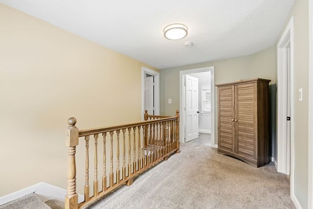 1 Oak St, Tewksbury, MA 01876