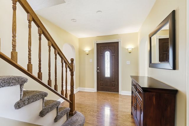 1 Oak St, Tewksbury, MA 01876