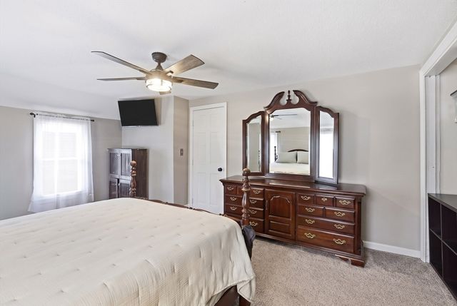 1 Oak St, Tewksbury, MA 01876