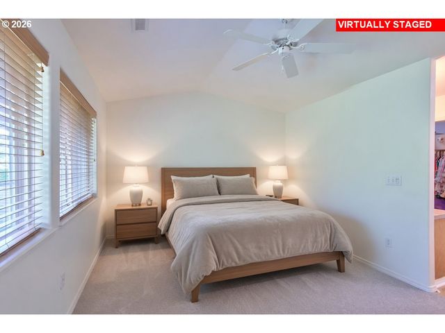 469 HARRIS Ln, Oregon City, OR 97045