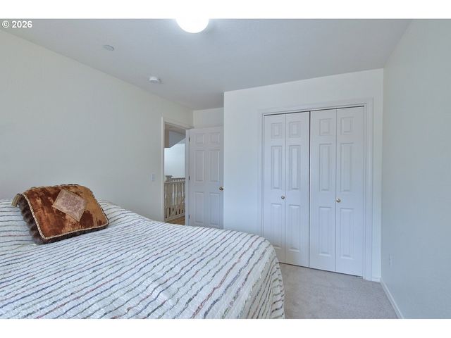 469 HARRIS Ln, Oregon City, OR 97045