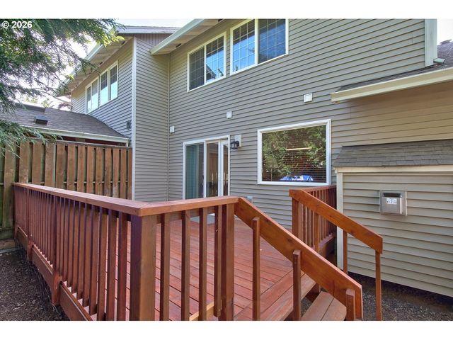 469 HARRIS Ln, Oregon City, OR 97045